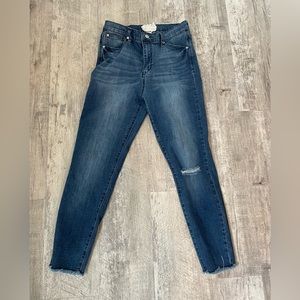 Women’s Altar’d State 30/11 Jeans High Rise Frayed Ankle